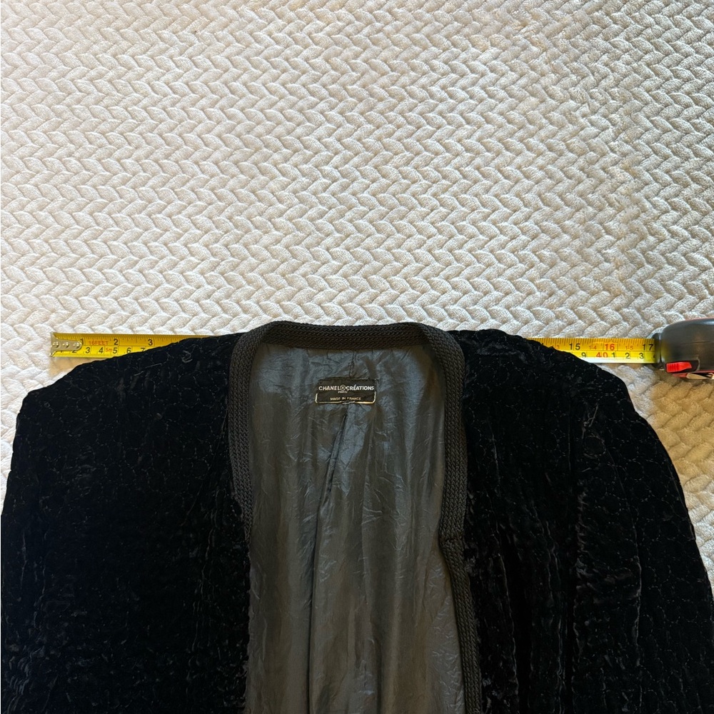 CHANEL Black Textured Blazer - Picture 8 of 15